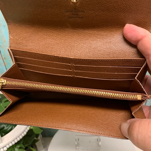 Louis Vuitton Monogram Minibag & Sarah Wallet - Picture 7 of 16